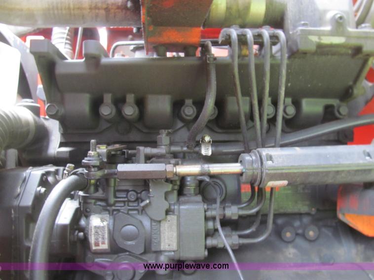 image for item H8972 2001 Snorkel TB60RW boom lift