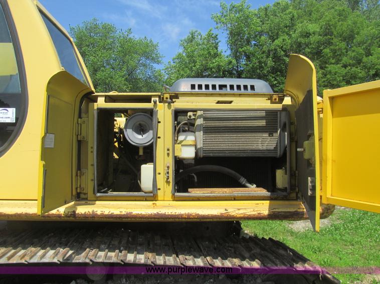 image for item H8973 Komatsu PC220LC-6L excavator