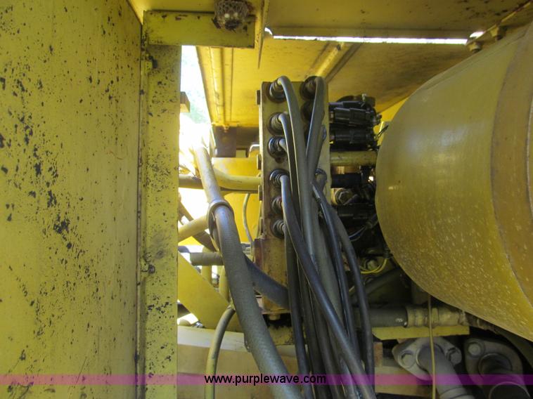 image for item H8973 Komatsu PC220LC-6L excavator