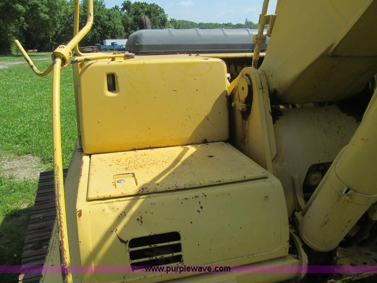 image for item H8973 Komatsu PC220LC-6L excavator