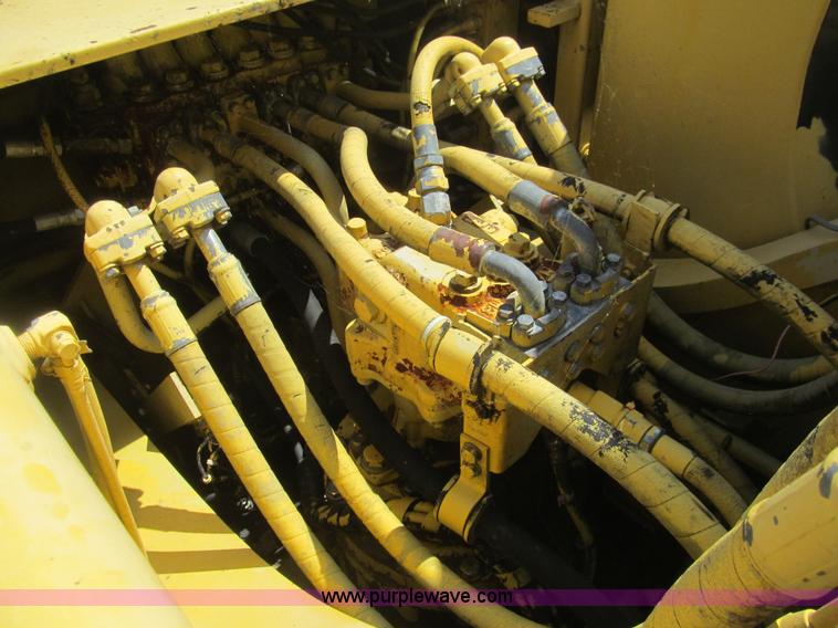 image for item H8973 Komatsu PC220LC-6L excavator