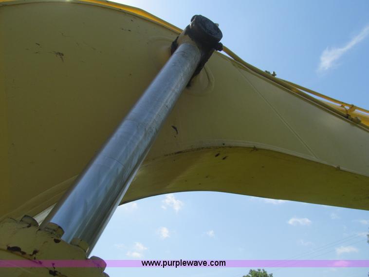 image for item H8973 Komatsu PC220LC-6L excavator