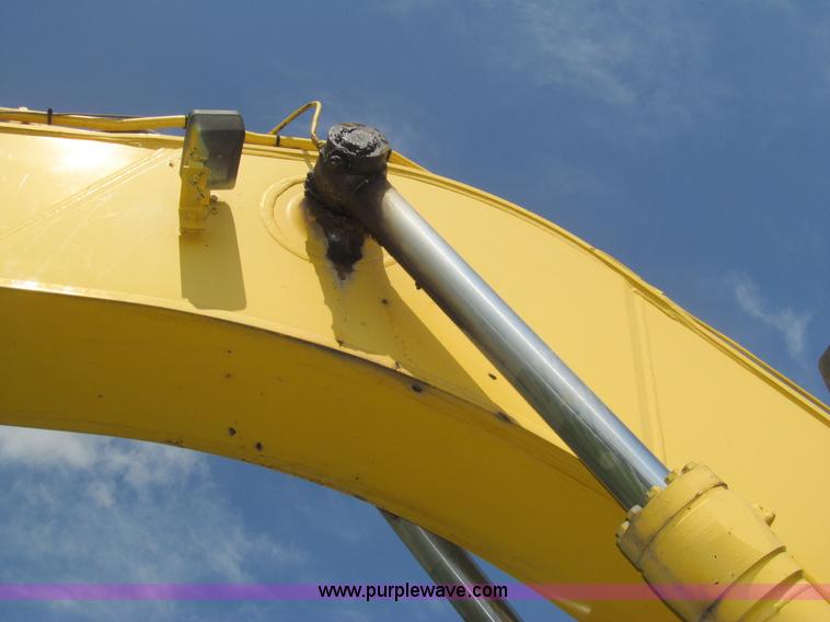 image for item H8973 Komatsu PC220LC-6L excavator