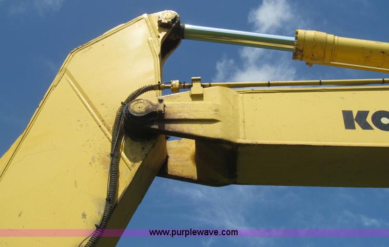 image for item H8973 Komatsu PC220LC-6L excavator