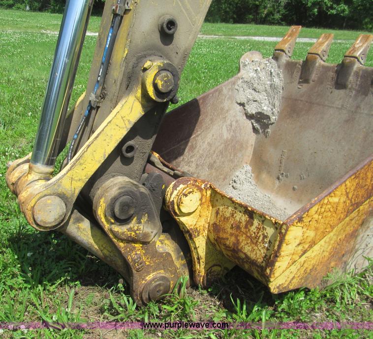 image for item H8973 Komatsu PC220LC-6L excavator
