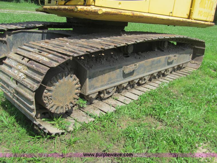 image for item H8973 Komatsu PC220LC-6L excavator