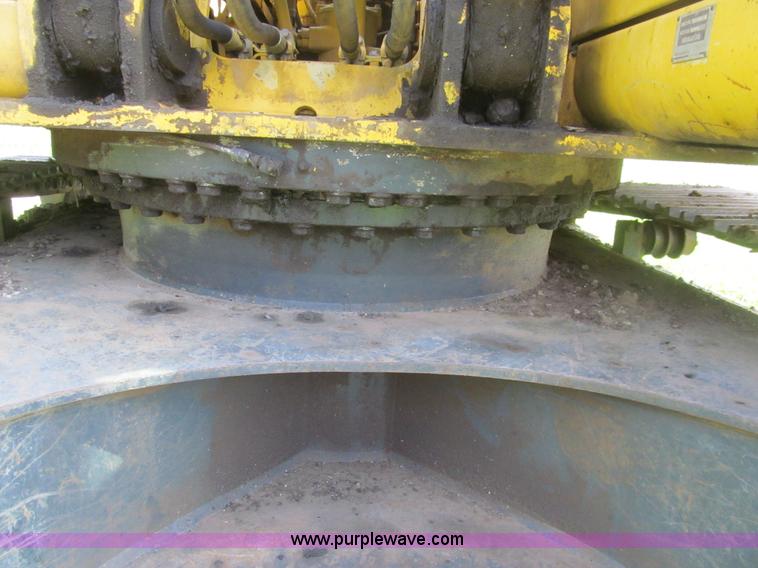 image for item H8973 Komatsu PC220LC-6L excavator