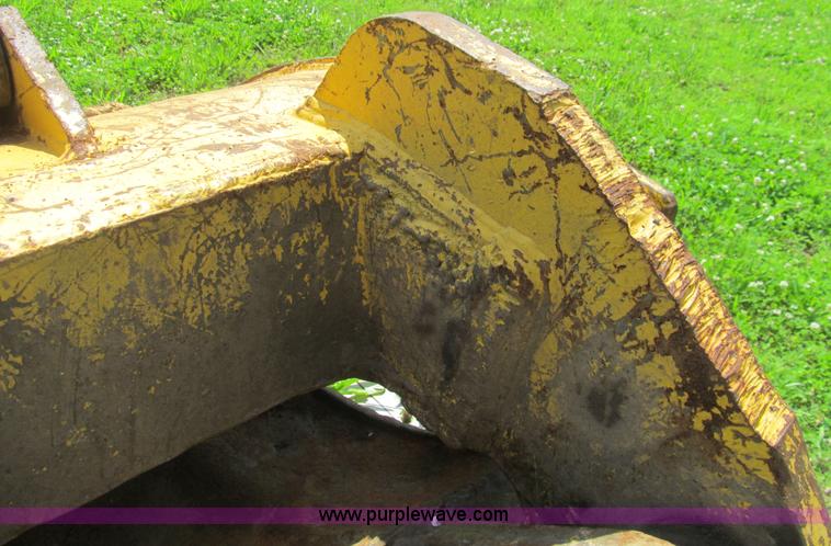 image for item H8973 Komatsu PC220LC-6L excavator