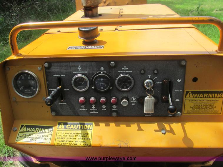 image for item H8980 1980 Case DH4 articulated trencher