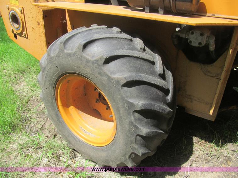 image for item H8980 1980 Case DH4 articulated trencher