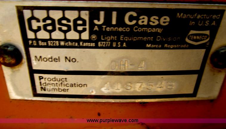 image for item H8980 1980 Case DH4 articulated trencher