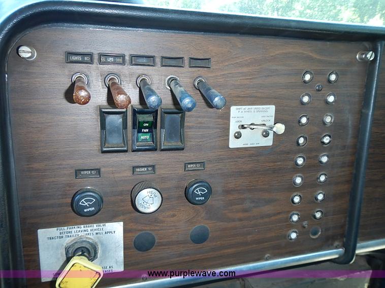 image for item I3612 1985 Peterbilt 349 dump truck