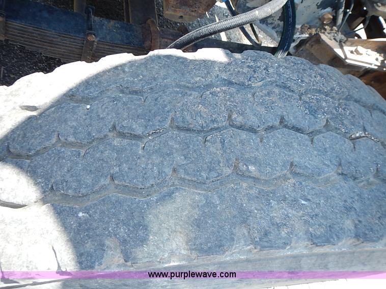 image for item I3612 1985 Peterbilt 349 dump truck