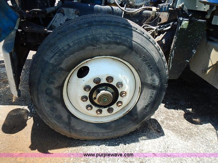 image for item I3612 1985 Peterbilt 349 dump truck