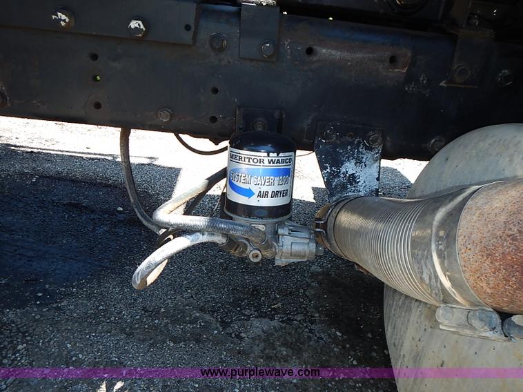 image for item I3612 1985 Peterbilt 349 dump truck