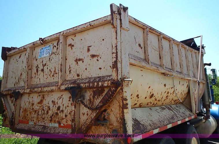 image for item I3612 1985 Peterbilt 349 dump truck