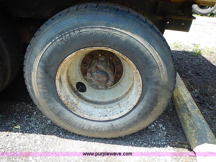 image for item I3612 1985 Peterbilt 349 dump truck