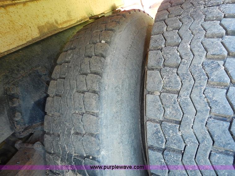 image for item I3612 1985 Peterbilt 349 dump truck