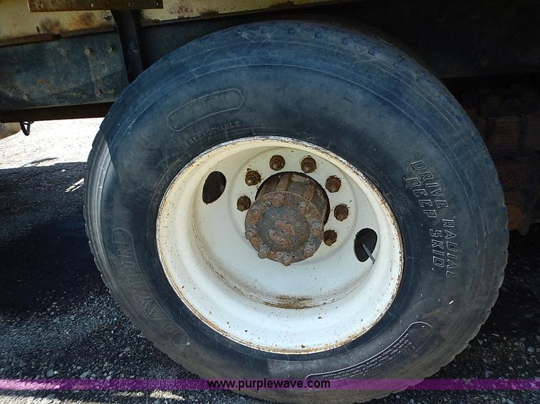 image for item I3612 1985 Peterbilt 349 dump truck