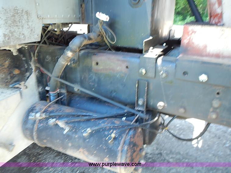 image for item I3612 1985 Peterbilt 349 dump truck