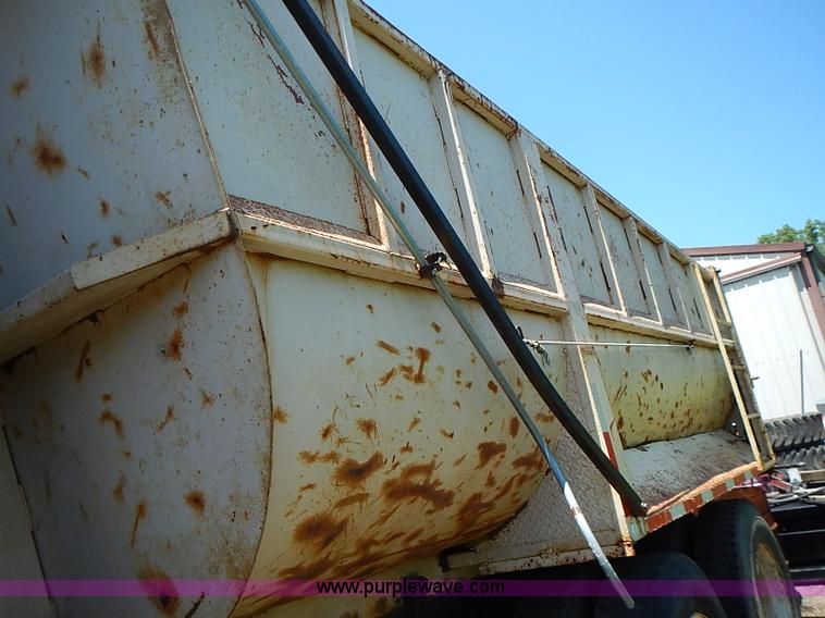 image for item I3612 1985 Peterbilt 349 dump truck