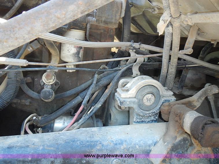 image for item I3613 1994 Ford LT8000 dump truck