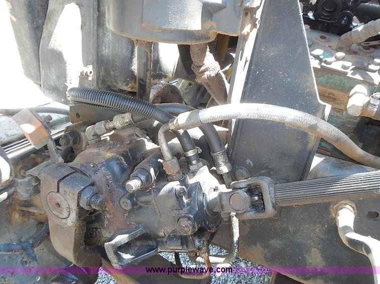 image for item I3613 1994 Ford LT8000 dump truck