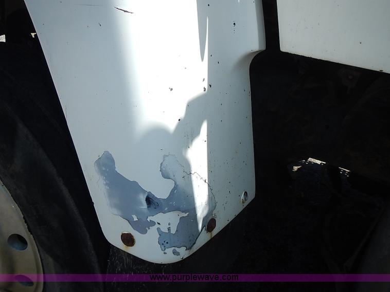 image for item I3613 1994 Ford LT8000 dump truck