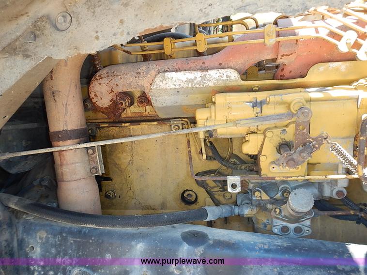 image for item I3614 1996 Ford LT9000 dump truck