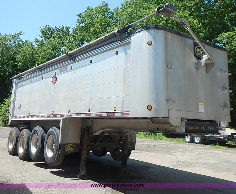 image for item I3615 2007 MAC 28' aluminum trailer