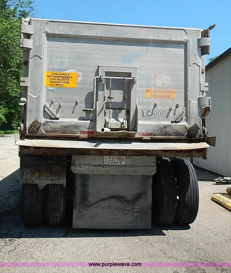 image for item I3615 2007 MAC 28' aluminum trailer