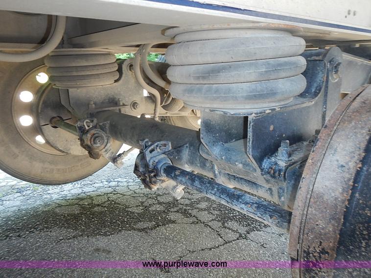 image for item I3615 2007 MAC 28' aluminum trailer