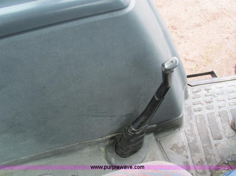 image for item I4163 2000 New Holland TL80 MFWD tractor