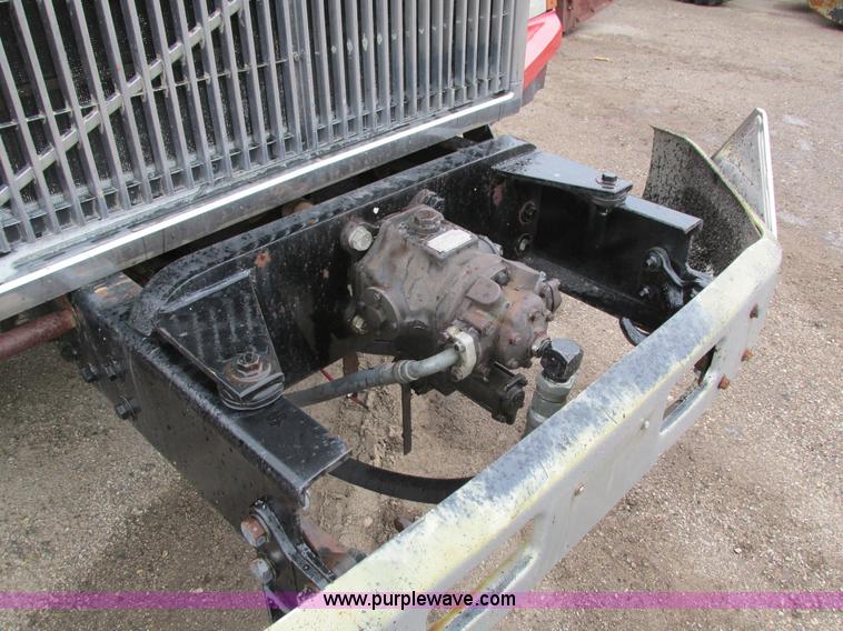 image for item I4166 1989 Volvo WCA64T oil distribution truck