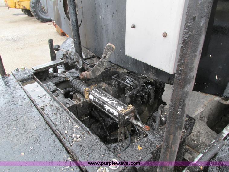 image for item I4166 1989 Volvo WCA64T oil distribution truck