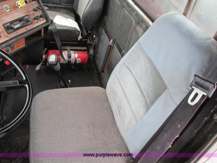 image for item I4166 1989 Volvo WCA64T oil distribution truck