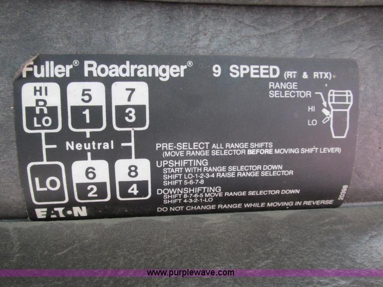 image for item I4166 1989 Volvo WCA64T oil distribution truck