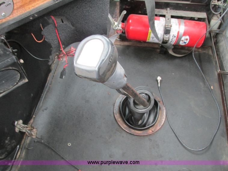 image for item I4166 1989 Volvo WCA64T oil distribution truck