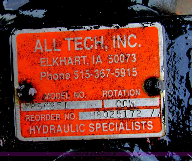 image for item I4169 1978 Ford 8000 oil distribution truck