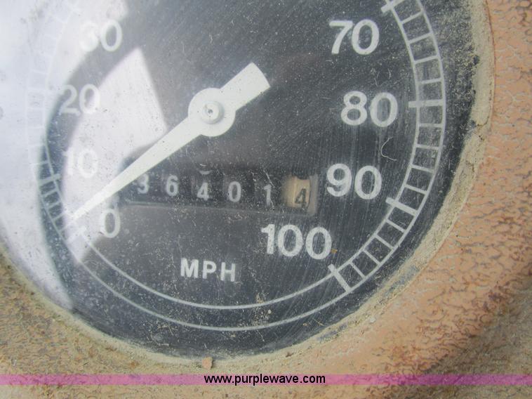 image for item I4169 1978 Ford 8000 oil distribution truck