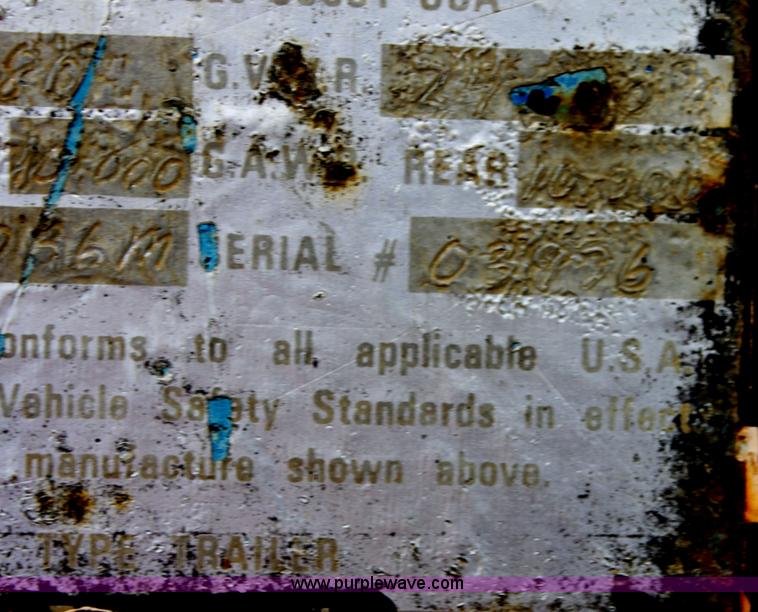 image for item I7347 1980 Superior gooseneck trailer