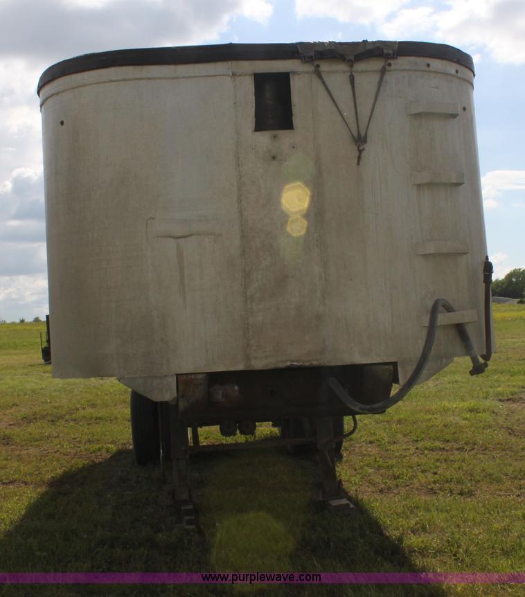 image for item I7392 1976 City aluminum end dump trailer