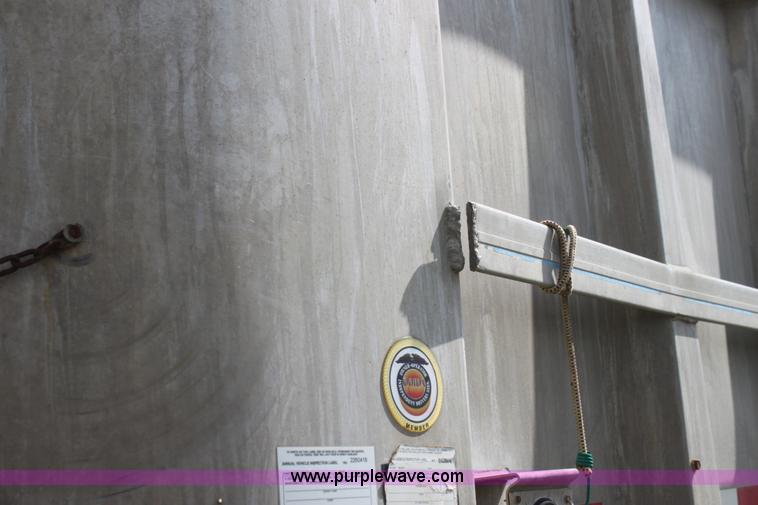 image for item I7392 1976 City aluminum end dump trailer