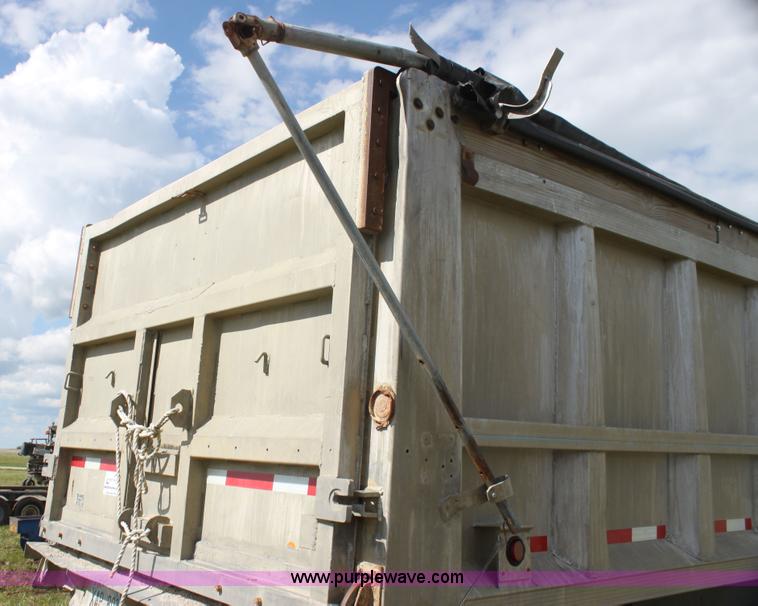 image for item I7392 1976 City aluminum end dump trailer