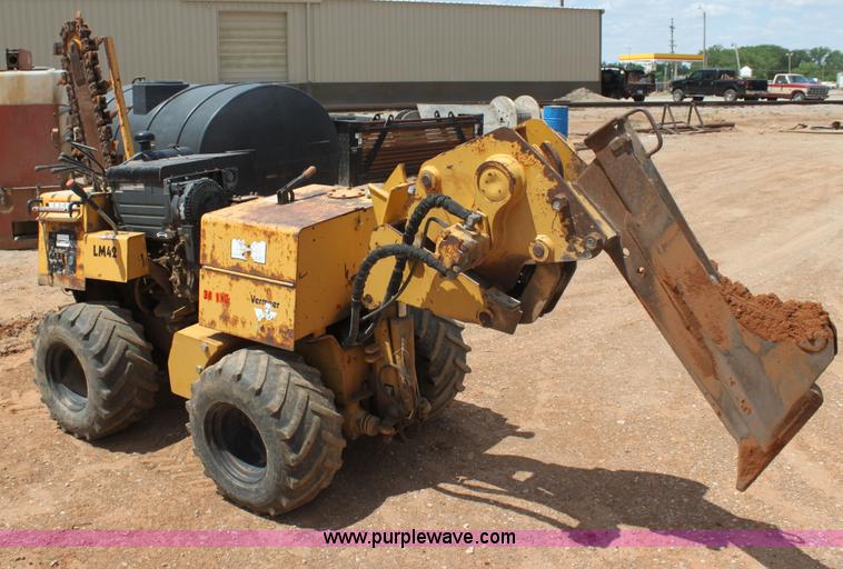 image for item I7425 Vermeer LM42 vibratory plow