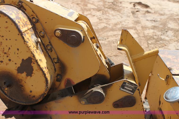 image for item I7425 Vermeer LM42 vibratory plow