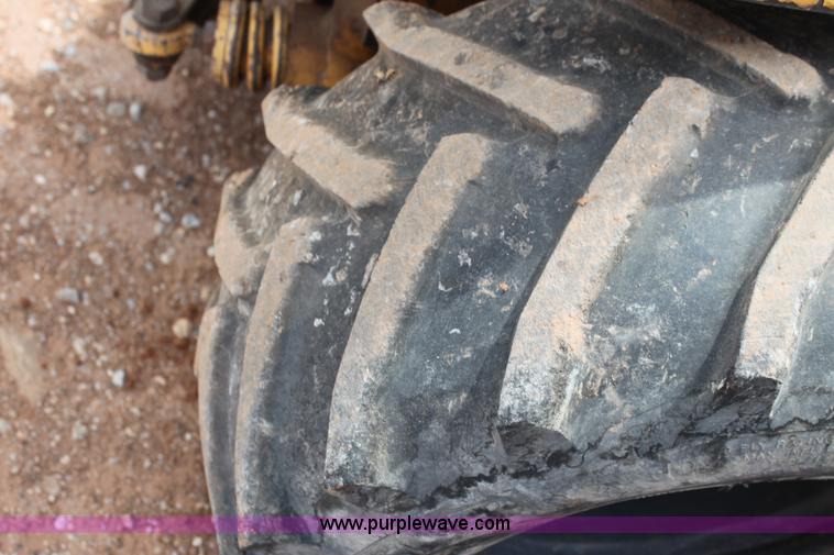 image for item I7425 Vermeer LM42 vibratory plow