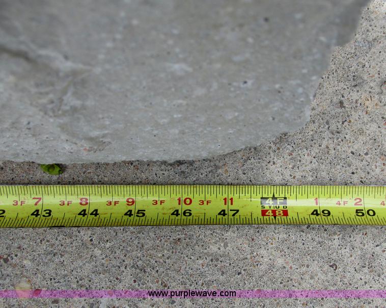 image for item I9586 (21) concrete stack able bunker blocks