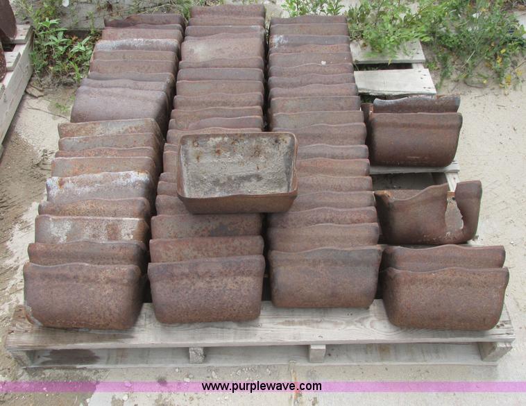 image for item I9587 (154) elevator bucket cups