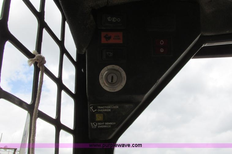 image for item I9592 1998 Bobcat 963 skid steer